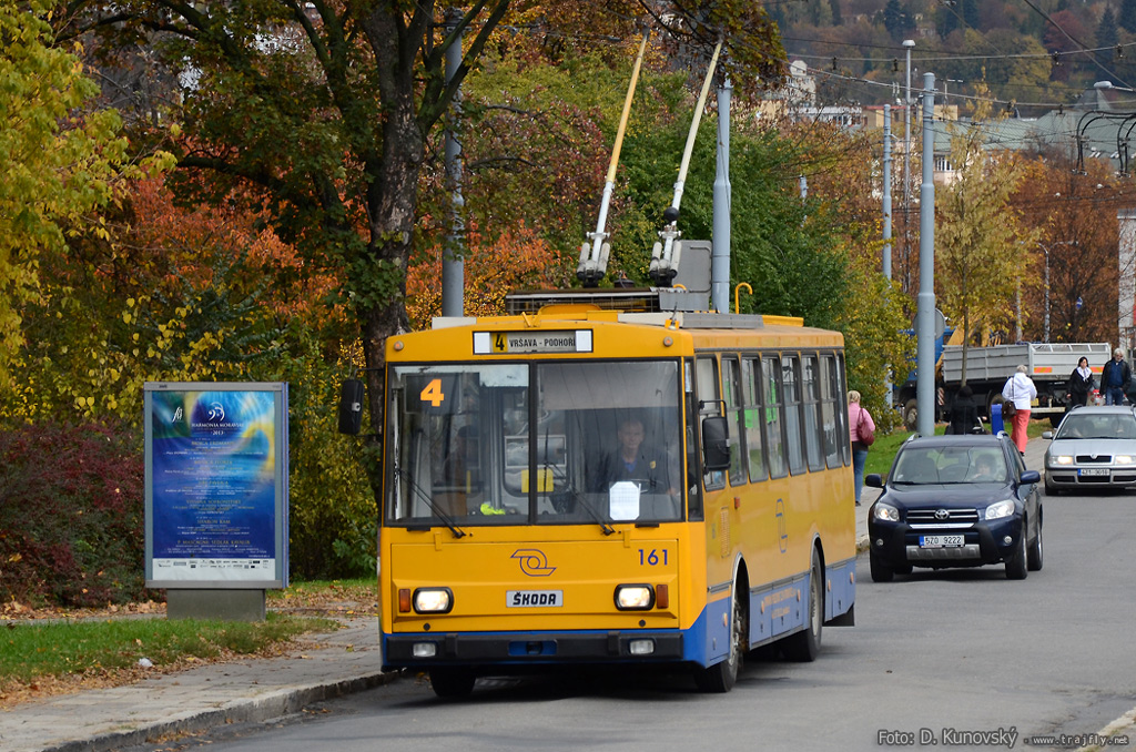 161_2013-10-18-ZLIN-143