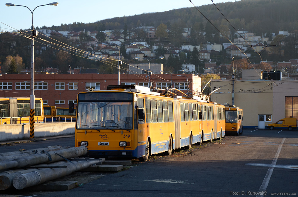 349-351-340_2013-11-08-ZLIN