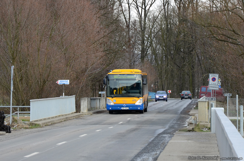 676_2013-12-07-ZLIN-011